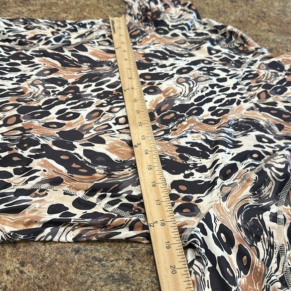 Free People Printed Layer Long Sleeve Top With Hood Faded Leopard Combo Size XL - Picture 15 of 15